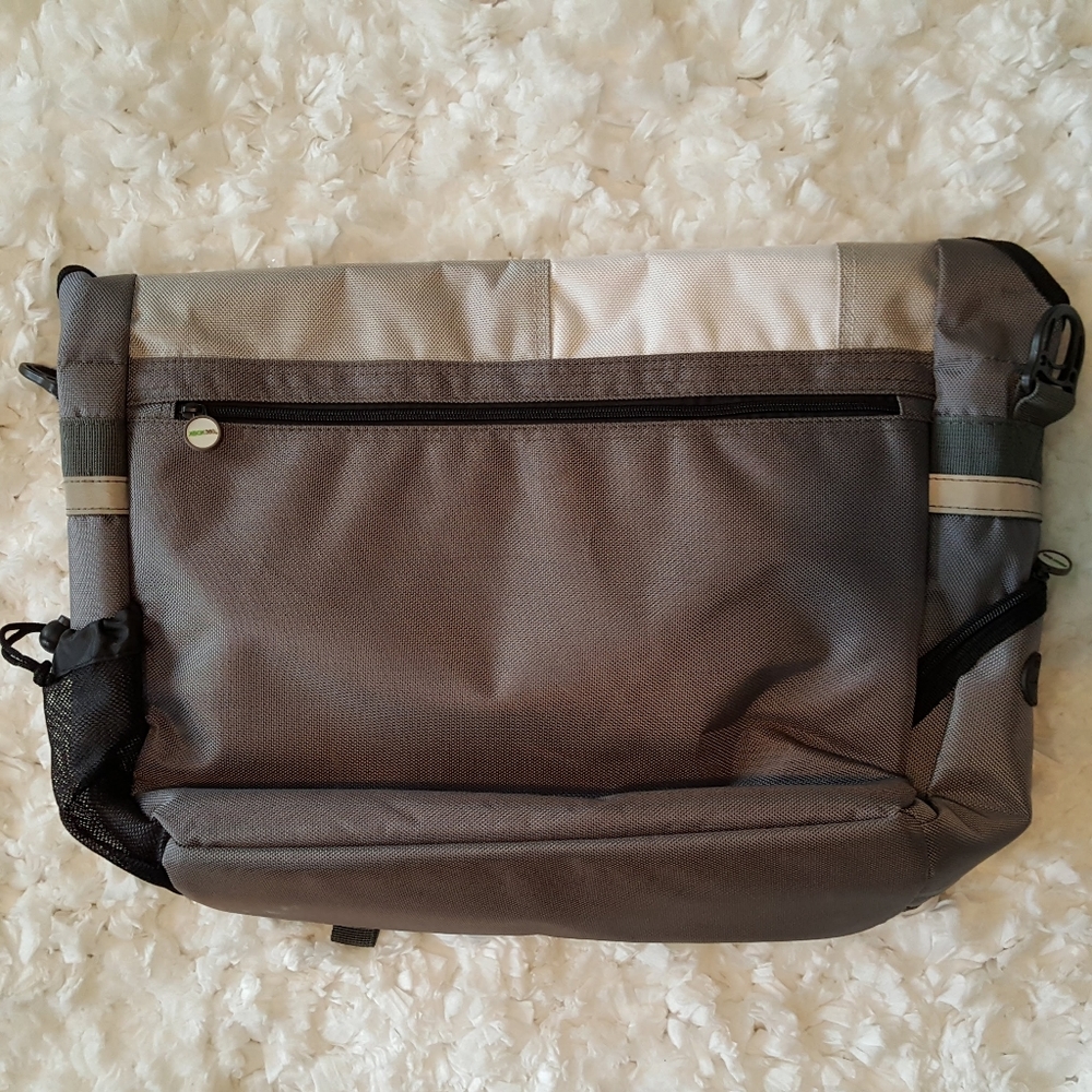 Microsoft XBOX 360 Gaming Console Messenger Bag - Picture 2 of 10